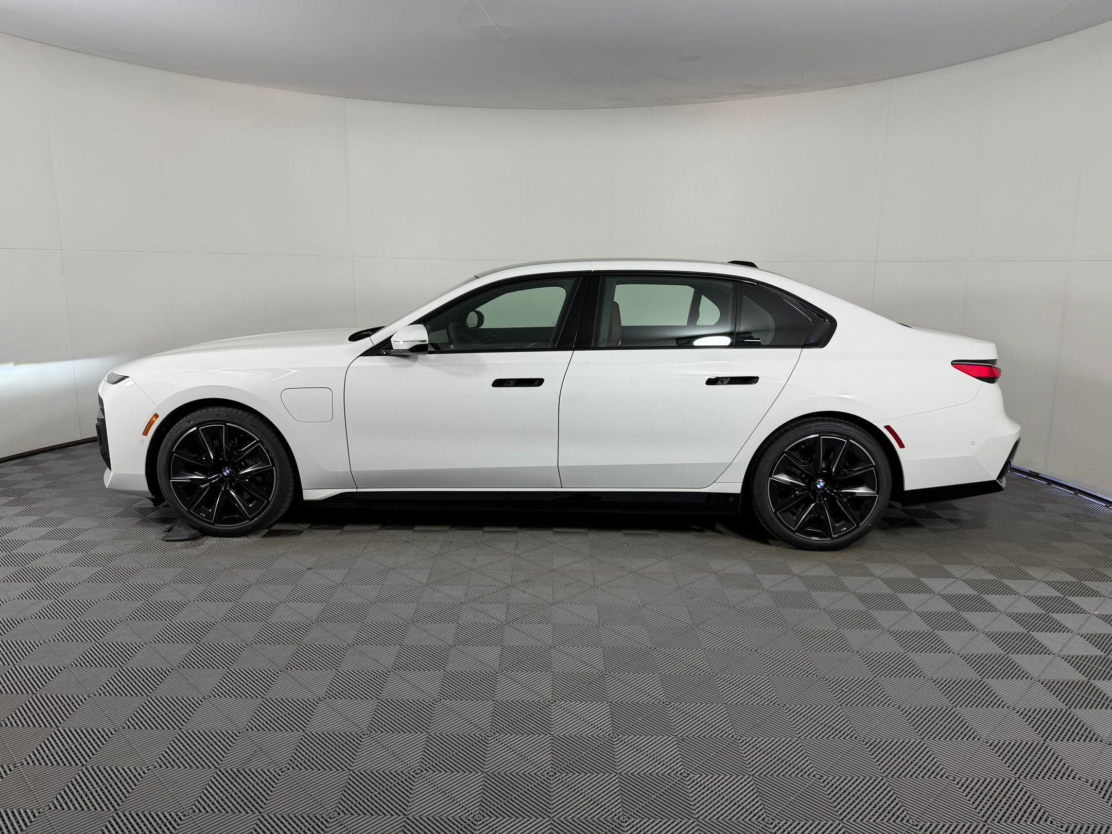 bmw 7 series 2026 WBA43EH07TCX39280 image bmw 7 series 2026 WBA43EH07TCX39280 image